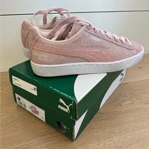 Puma Pink Suede Tennis Shoes Sz 7.5